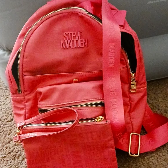 Steve Madden | Bags | Backpack | Poshmark display picture 1